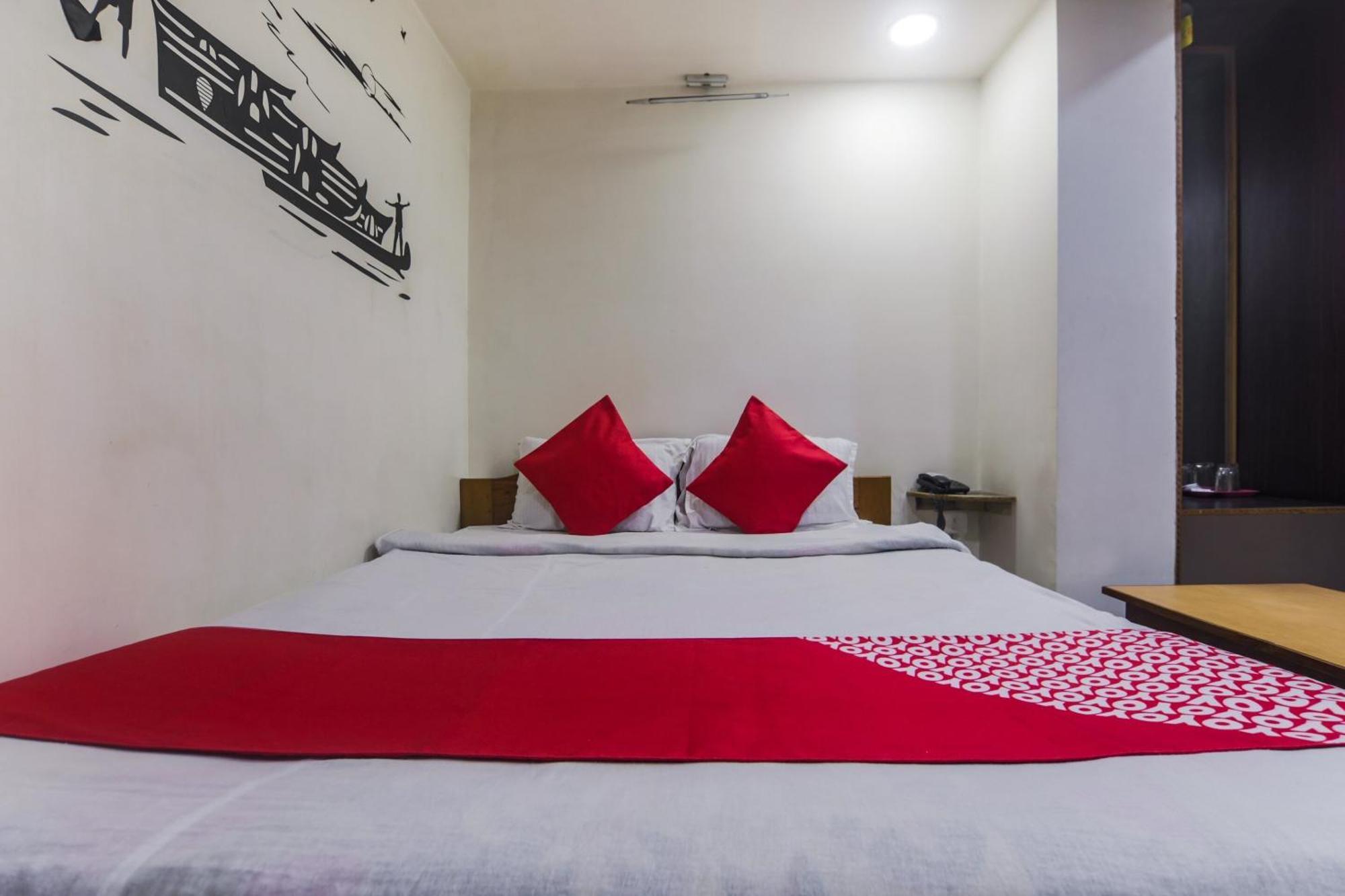 שילונג Hotel O Knight Inn מראה חיצוני תמונה